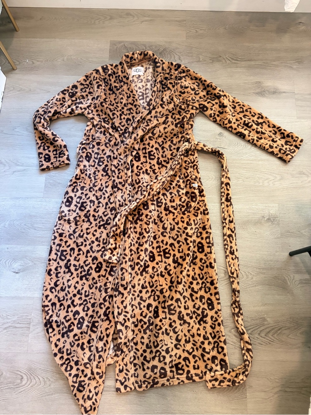 UGG Leopard Print Plush Wrap Robe - Tan and Black